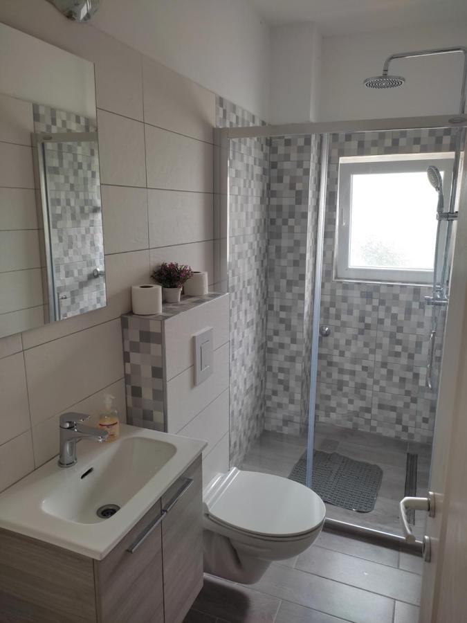 Apartman Miami Podstrana Zewnętrze zdjęcie